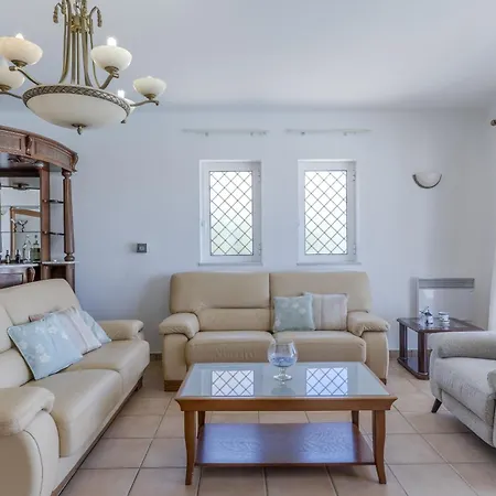 #416 Spacious Private Pool, Bbq&parking Albufeira