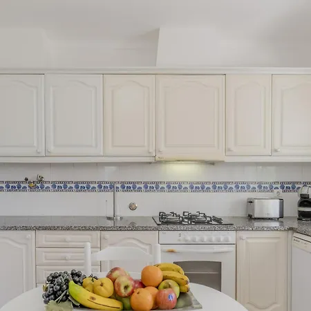 #416 Spacious Private Pool, Bbq & Parking Villa