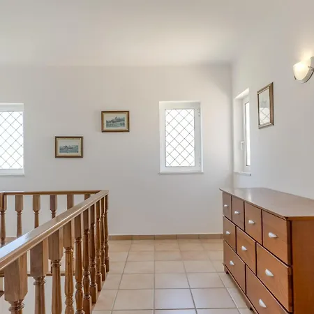 Villa #416 Spacious Private Pool, Bbq & Parking *