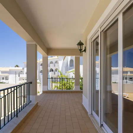 #416 Spacious Private Pool, Bbq & Parking Albufeira