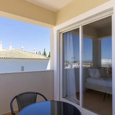 #416 Spacious Private Pool, Bbq & Parking Villa Albufeira